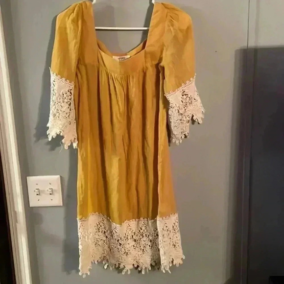 Umgee Dress - Picture 1 of 3